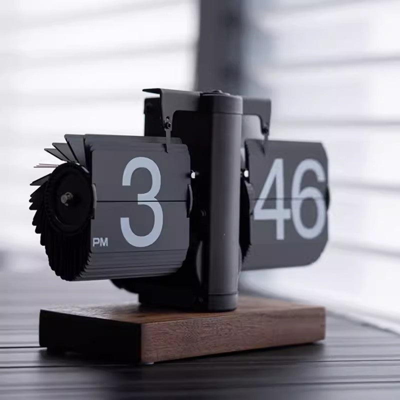 Mechanical Page Turning Clock Desktop